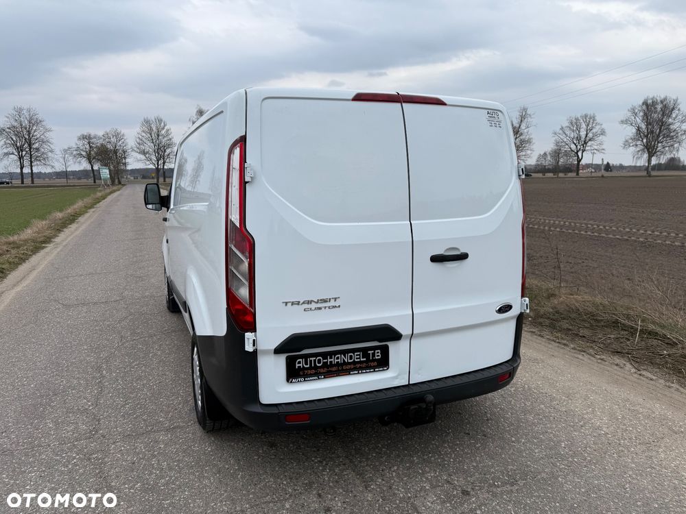 Ford Transit Custom - 8