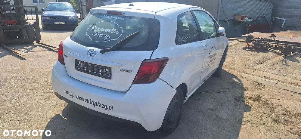 Toyota YARIS III 040 lift 3DRZWI błotnik lewy tył - 3