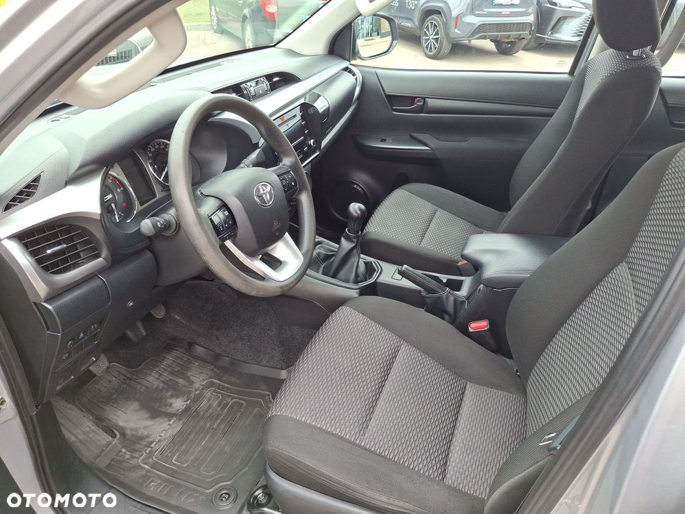 Toyota Hilux 2.4 D-4D Double Cab DLX 4x4 - 10