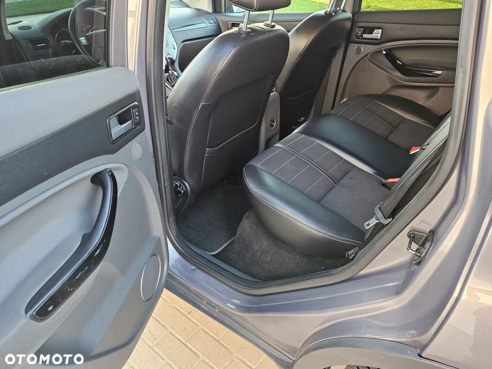 Ford Kuga 2.0 TDCi 4WD Titanium - 11