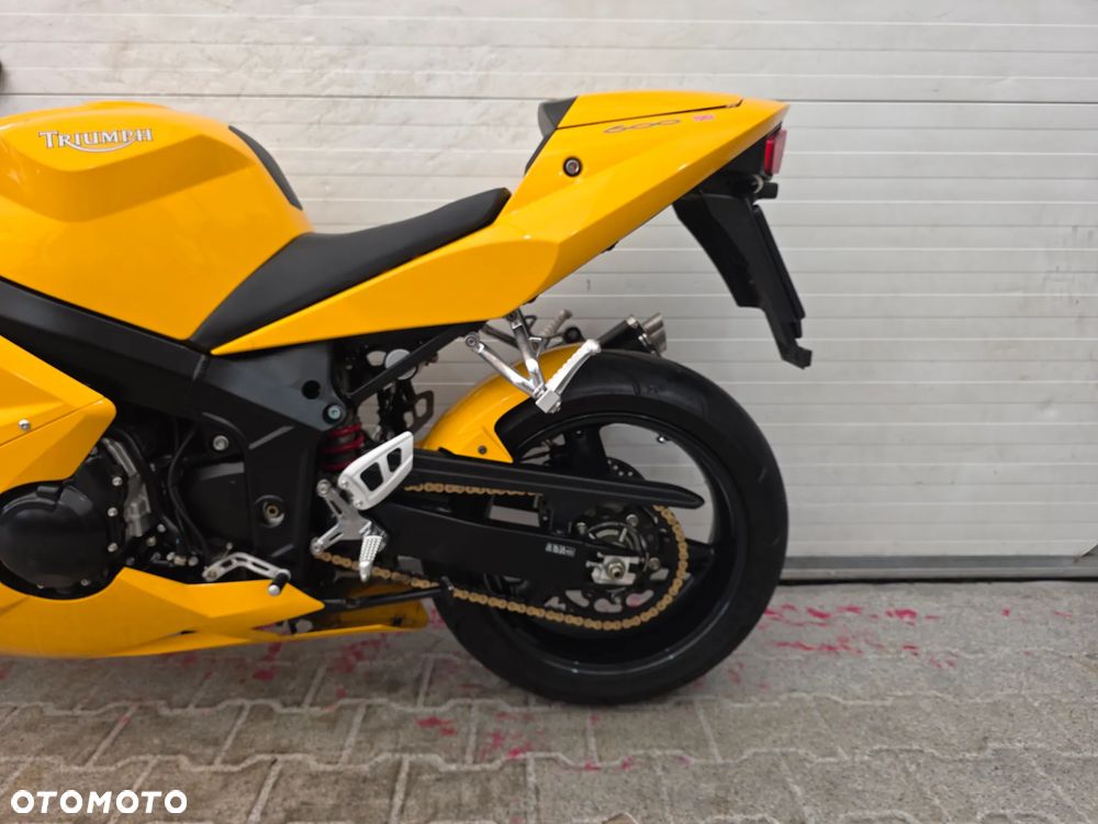 Triumph Daytona - 14