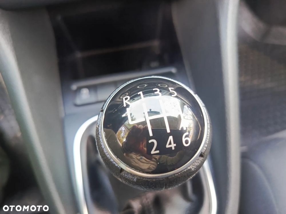 Volkswagen Golf 1.2 TSI Style - 24