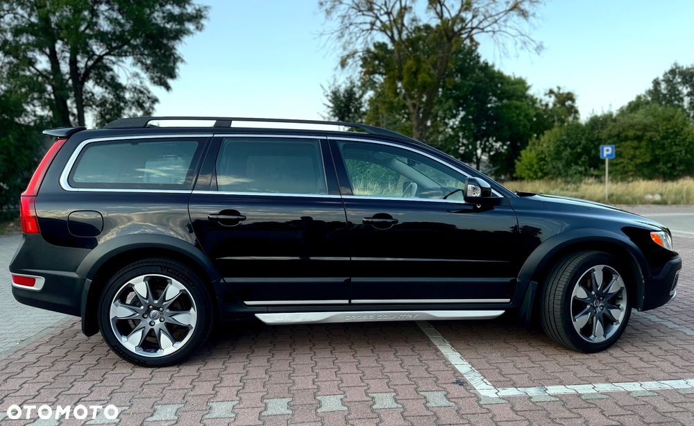 Volvo XC 70 - 4