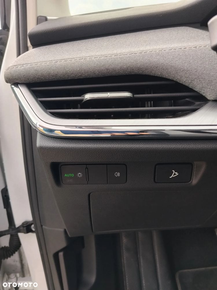 Skoda Enyaq 60 62kWh Clever - 12