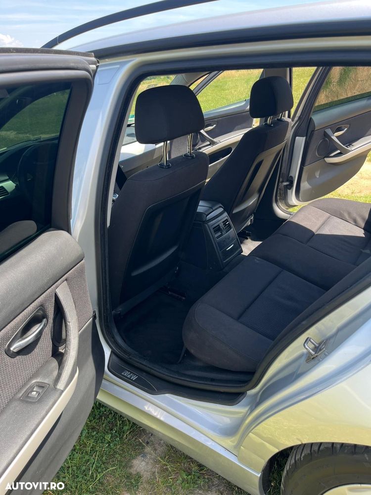 BMW Seria 3 318d - 9