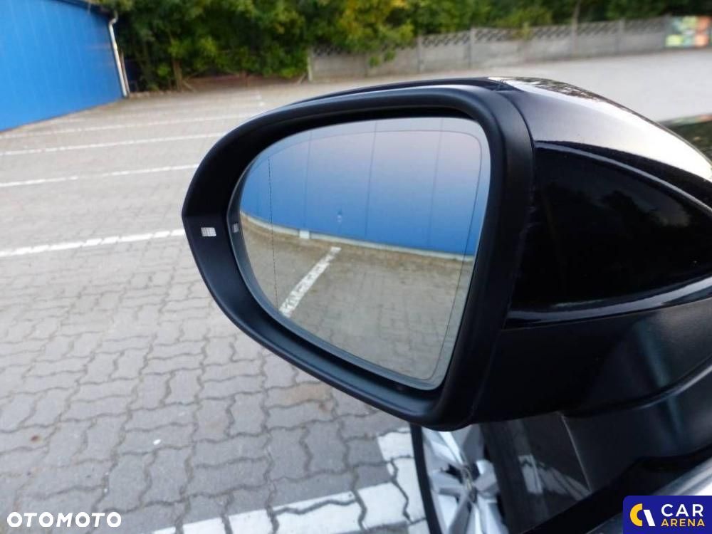 Volkswagen Passat - 22