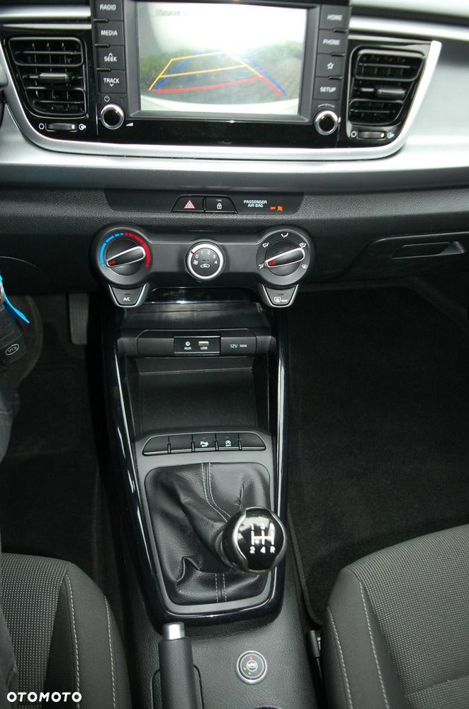Kia Rio - 25