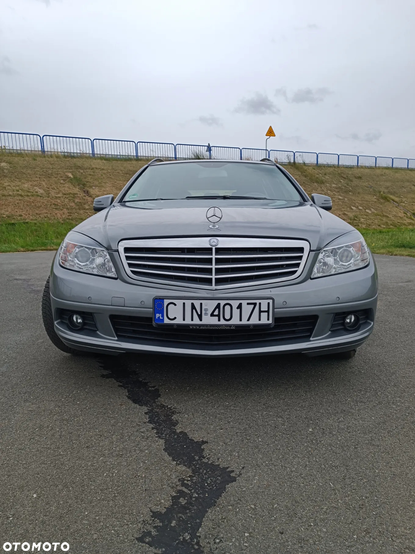 Mercedes-Benz Klasa C 180 T CGI BlueEFFICIENCY - 2
