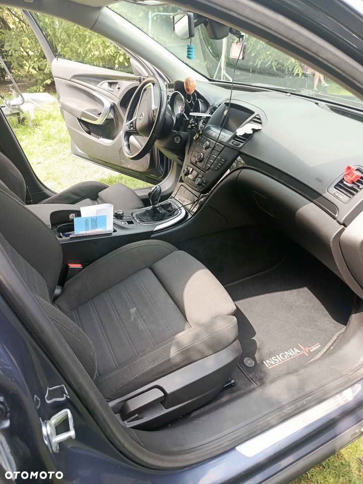 Opel Insignia - 12