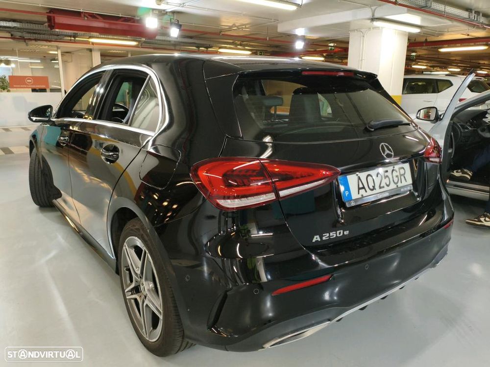 Mercedes-Benz A 250 e Style Plus - 2