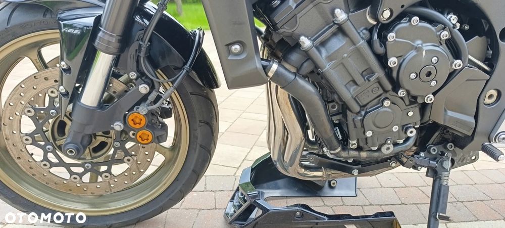 Yamaha FZ - 35