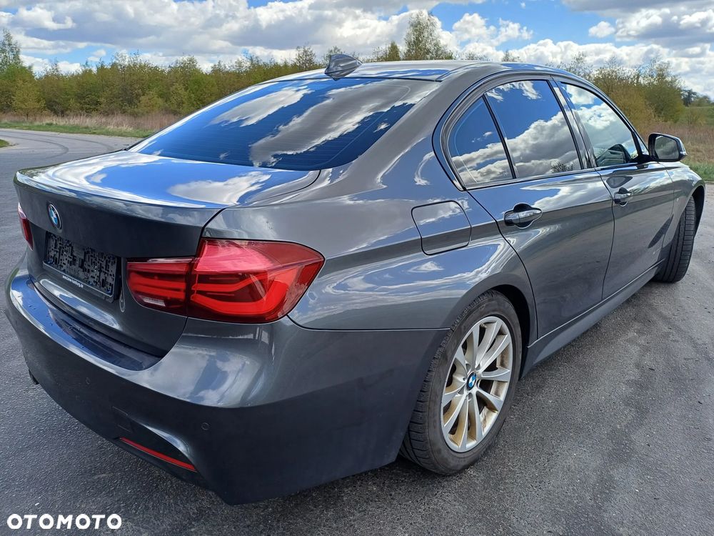 BMW Seria 3 320d M Sport - 20