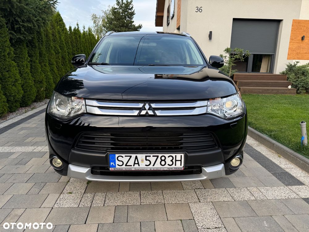 Mitsubishi Outlander 2.2 DID Intense - 4