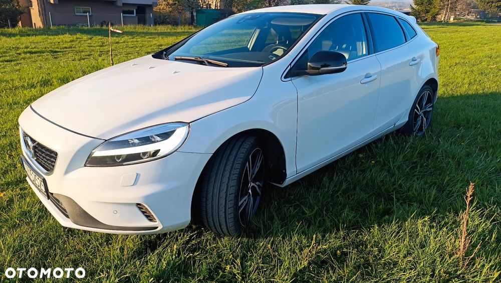 Volvo V40 D4 Geartronic RDesign - 17