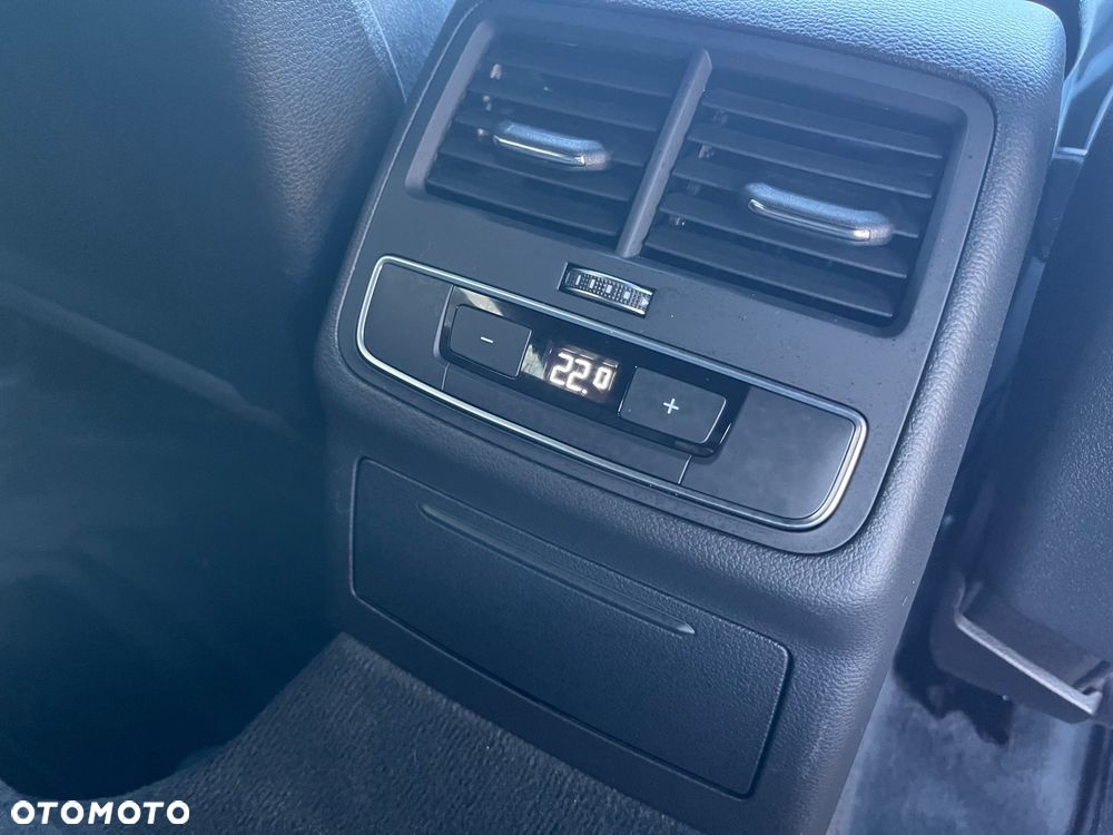 Audi A4 Avant 2.0 TDI S tronic quattro - 22