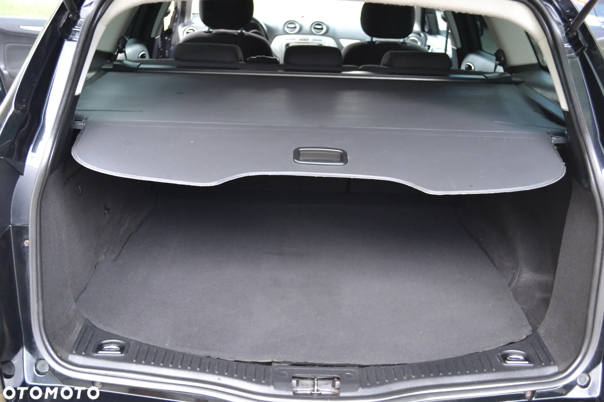 Ford Mondeo 1.6 Ambiente - 24