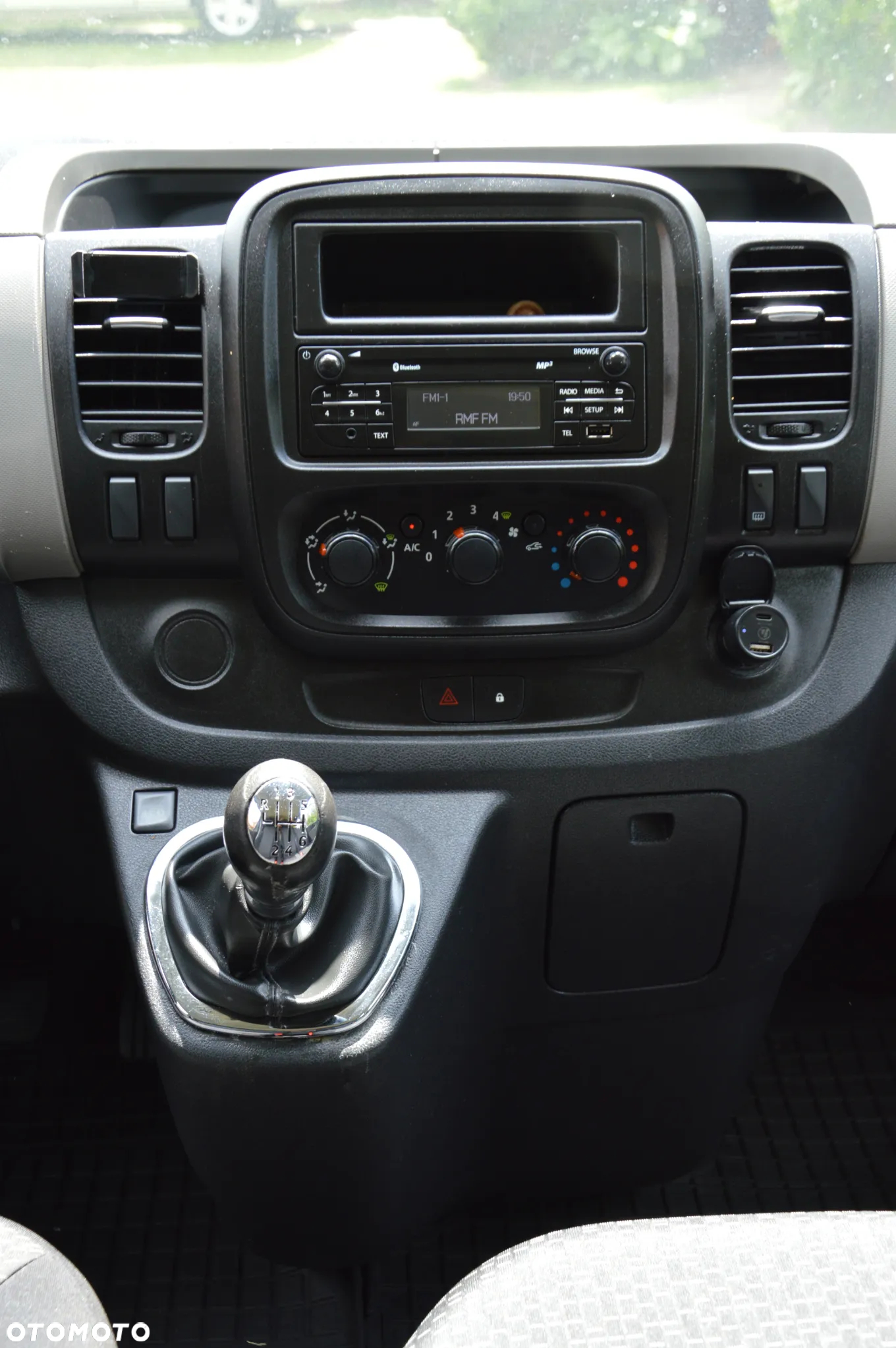 Renault Trafic Vivaro - 28