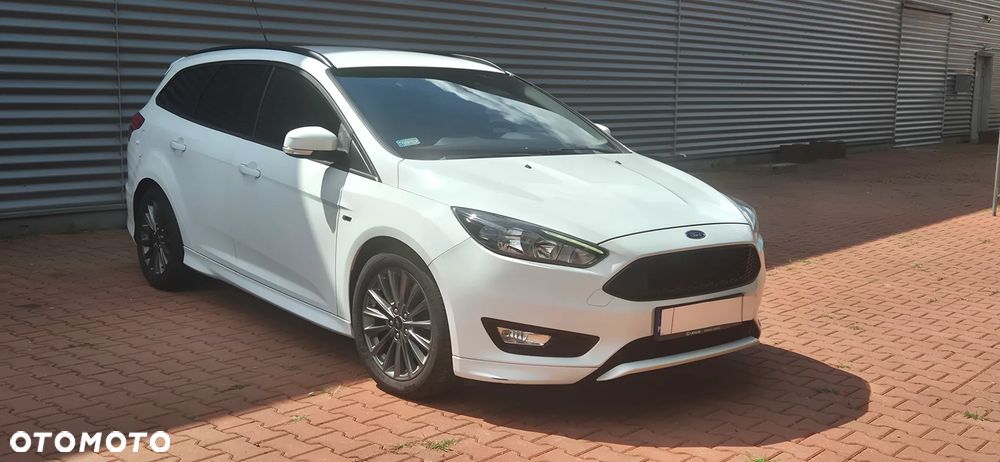 Ford Focus 1.5 EcoBoost ST-Line ASS - 1