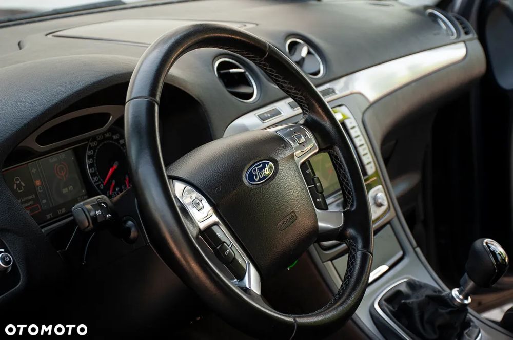 Ford S-Max 2.0 TDCi DPF Ambiente - 31