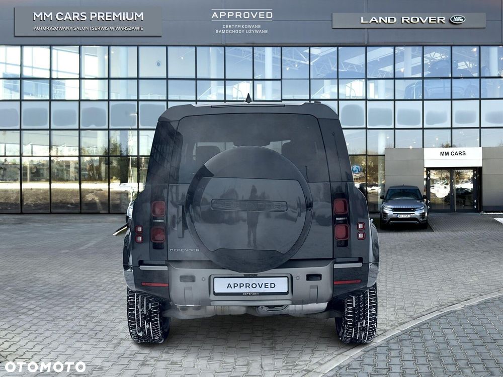 Land Rover Defender - 11