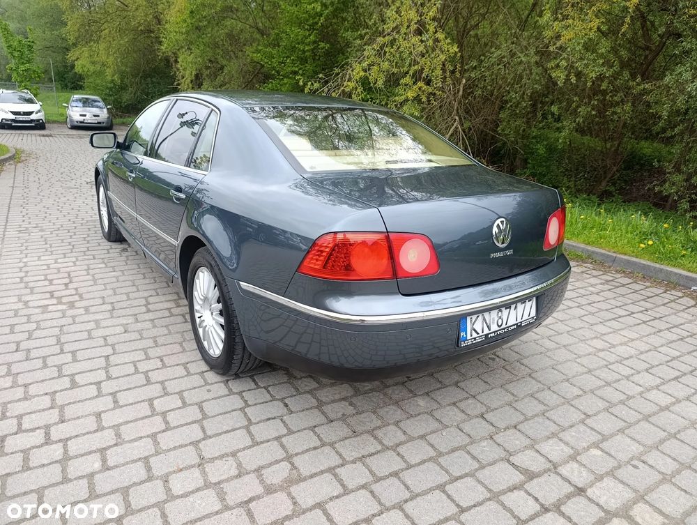 Volkswagen Phaeton - 10