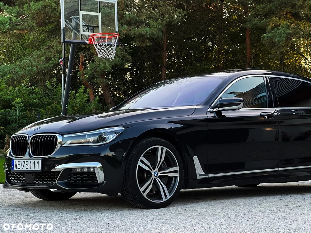 BMW Seria 7 750Li - 11