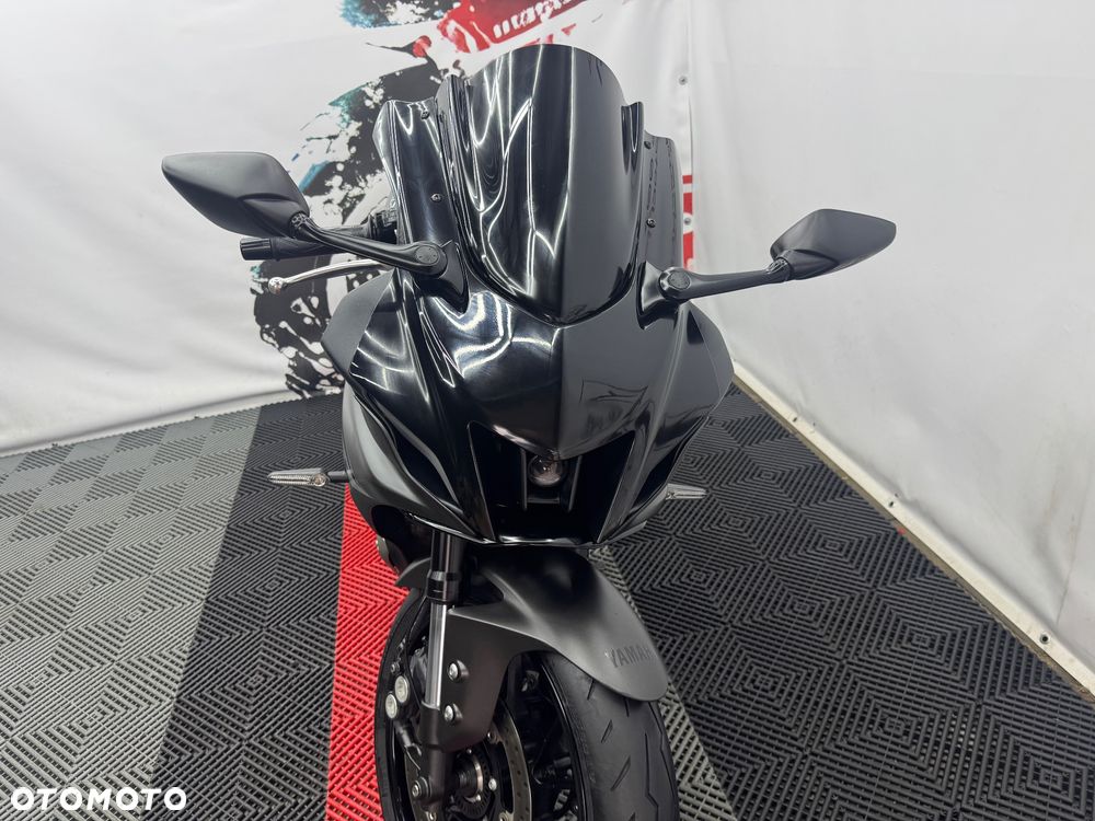 Yamaha R7 - 37