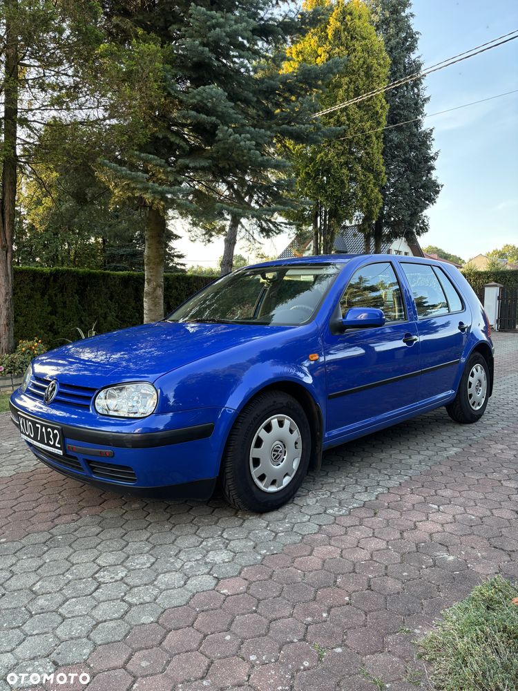 Volkswagen Golf 1.4 - 16