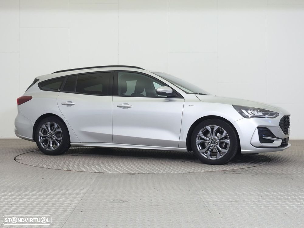 Ford Focus SW 1.0 EcoBoost MHEV ST-Line - 4