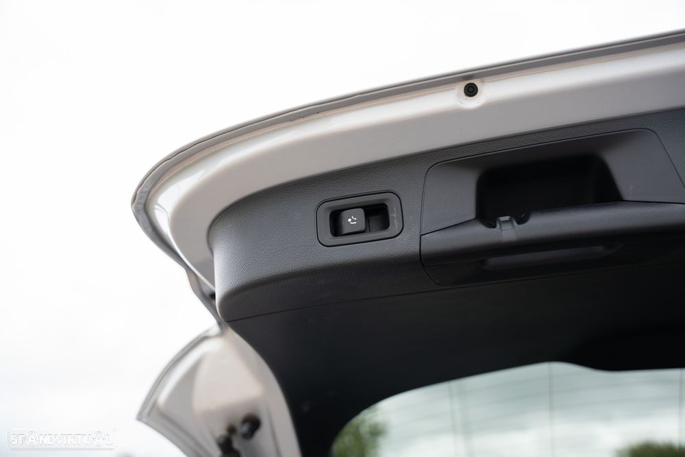 Mercedes-Benz EQA 250 - 22