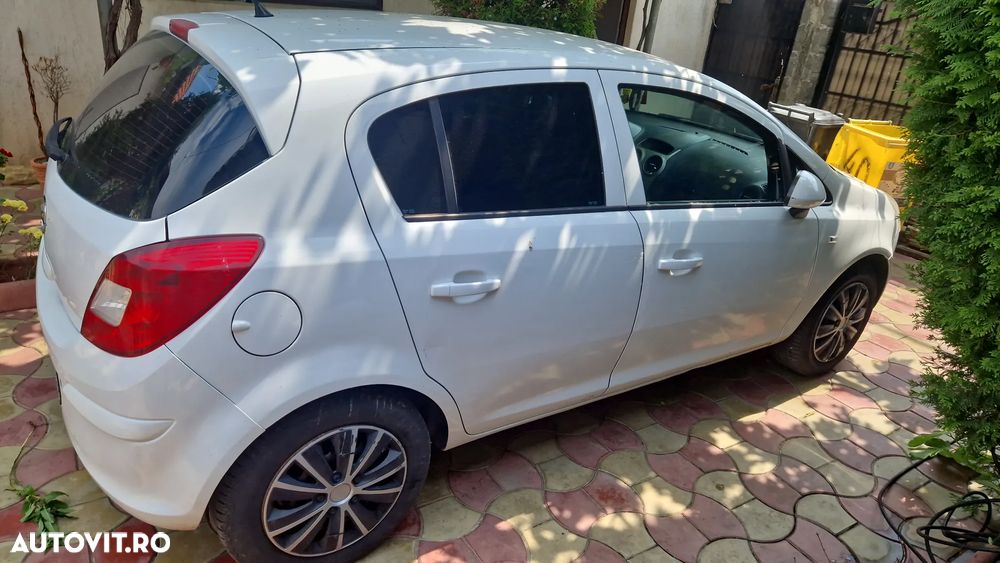 Opel Corsa - 2