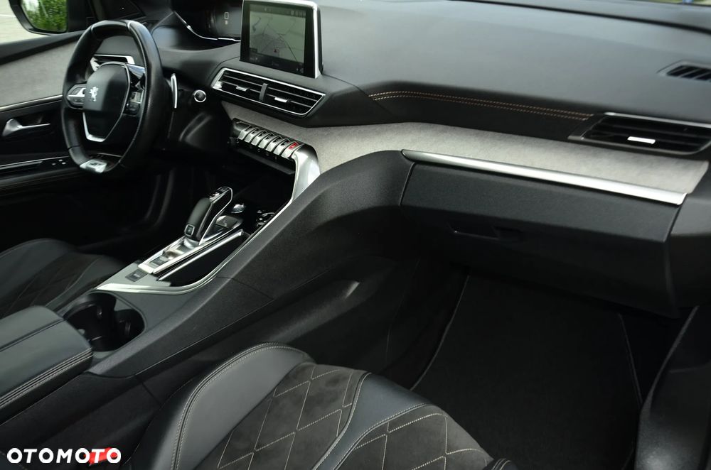 Peugeot 3008 1.2 PureTech GT S&S EAT8 - 19