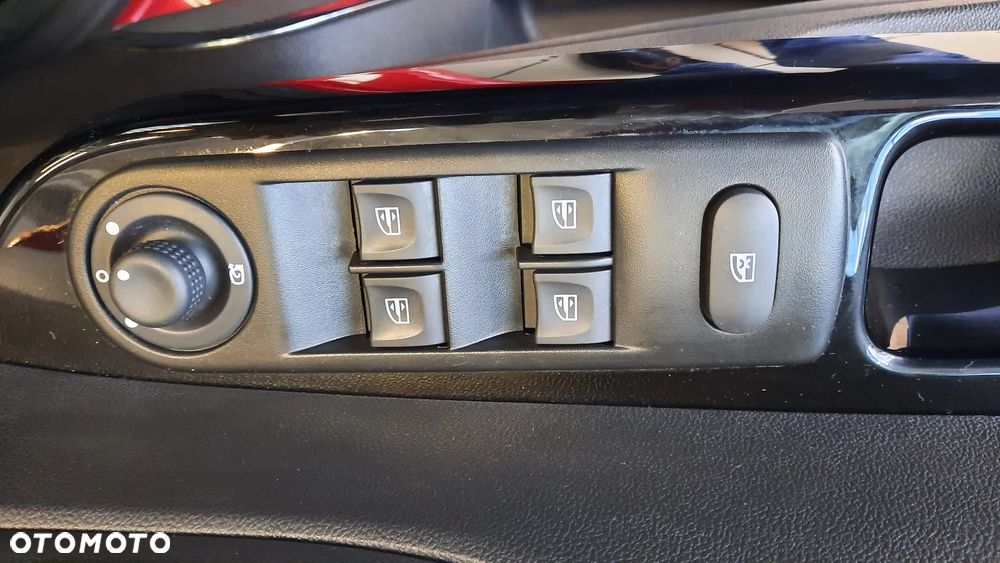 Renault Captur (ENERGY) TCe 90 LIFE - 13