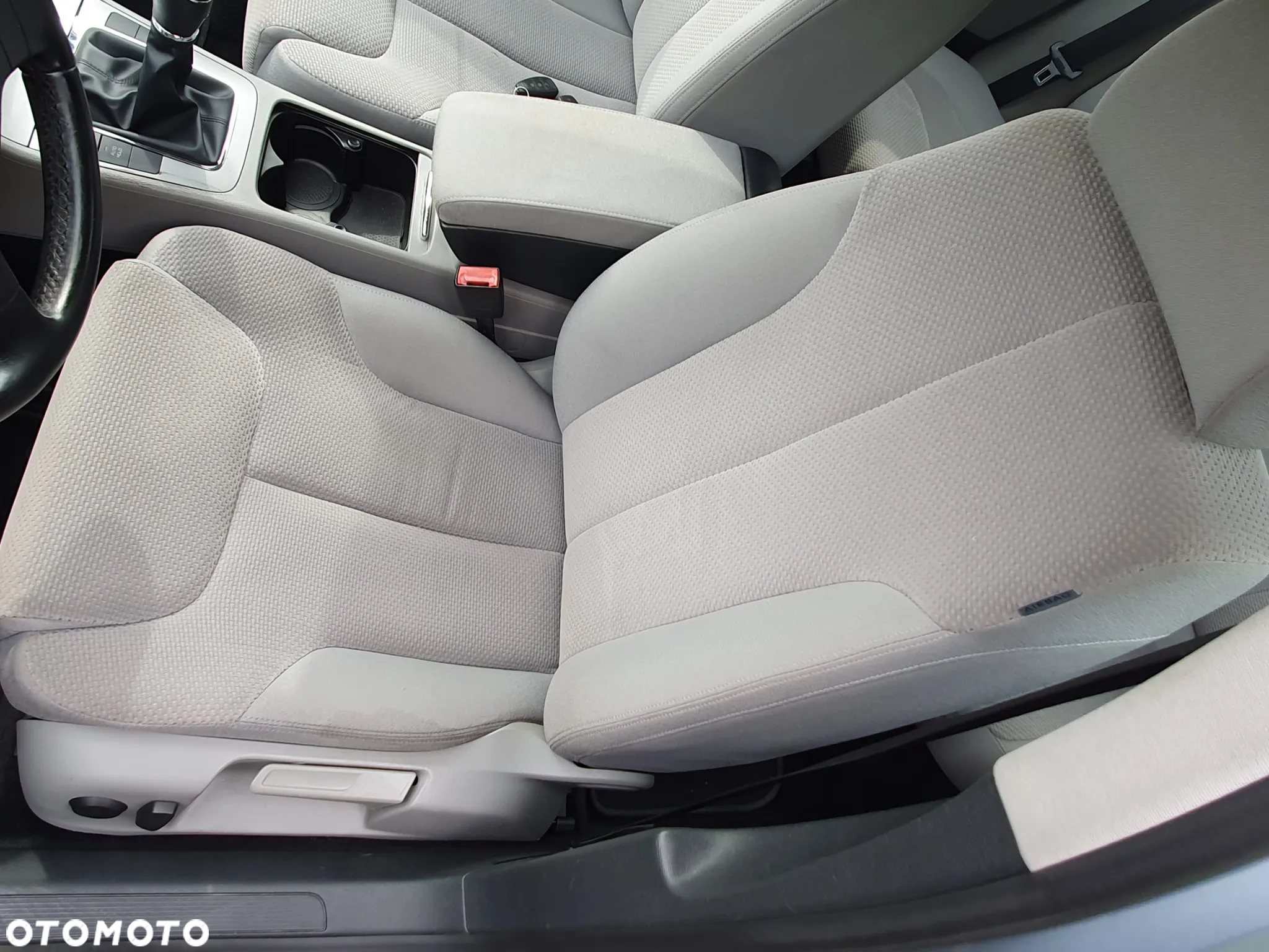 Volkswagen Passat 2.0 FSI Comfortline - 10