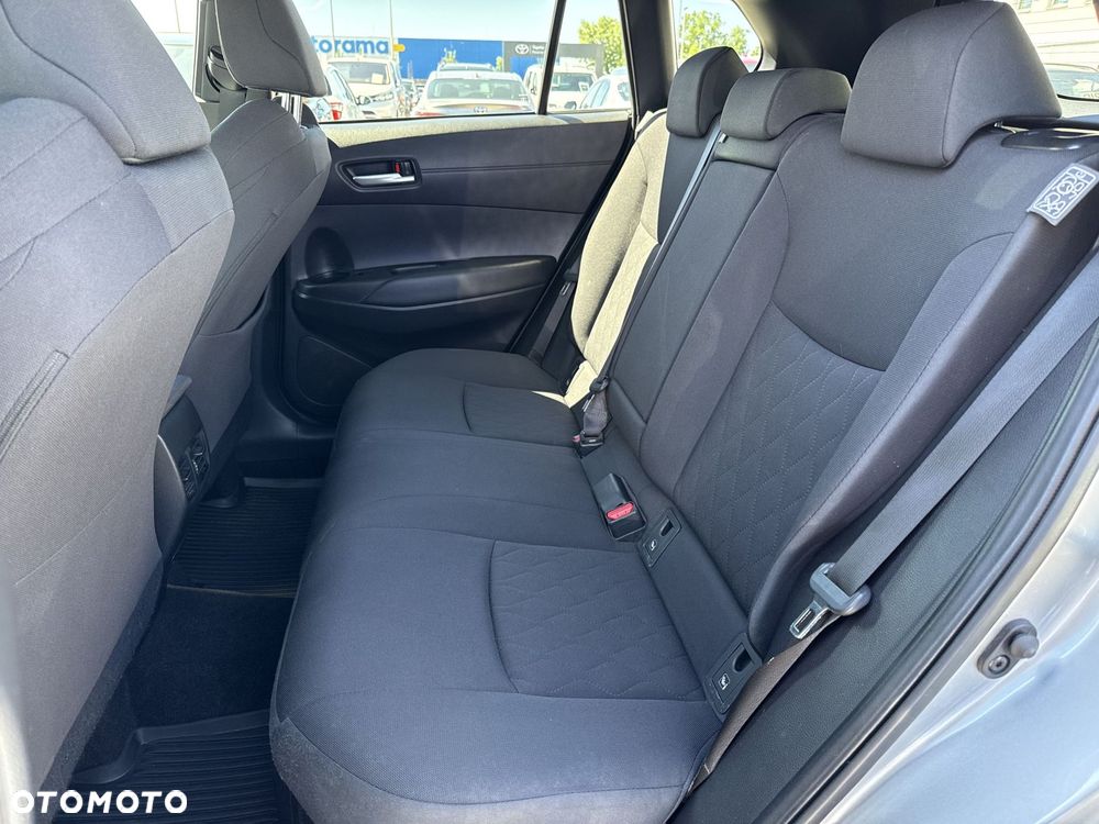 Toyota Corolla Cross - 12