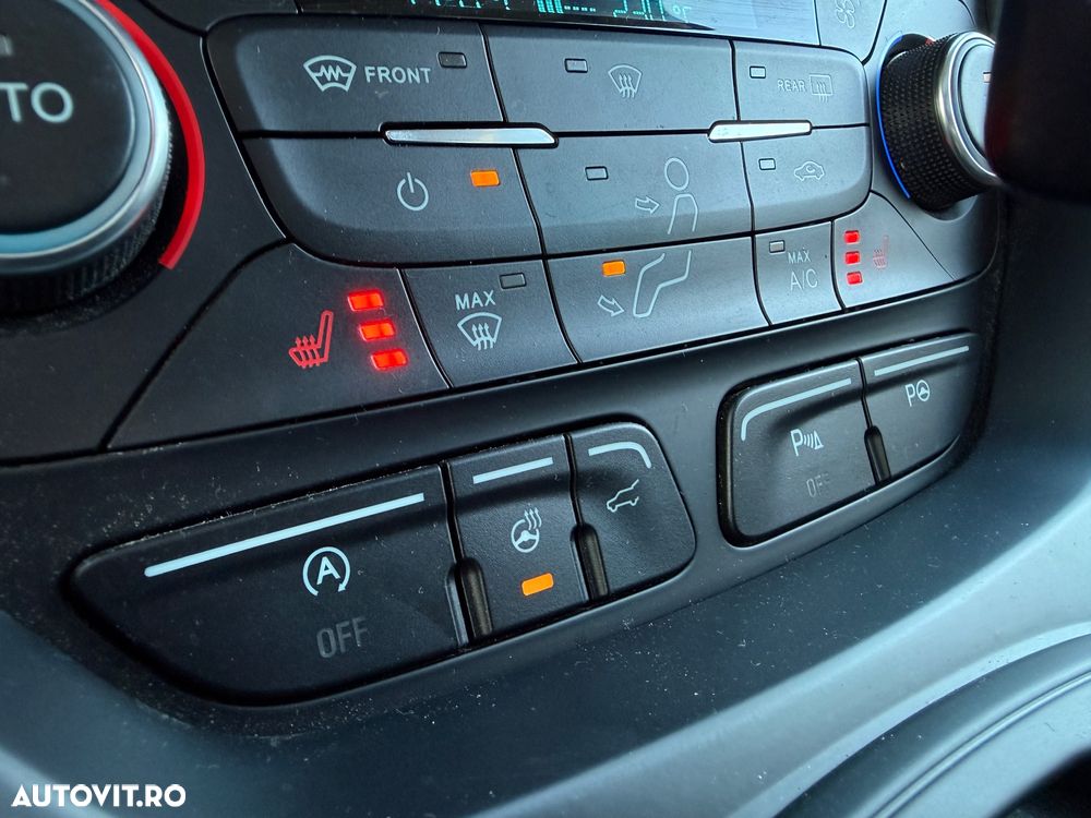 Ford Kuga 2.0 TDCi 4x4 Aut. Titanium - 36