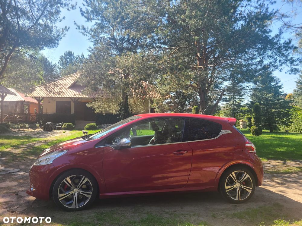 Peugeot 208 GTI 200 THP - 1