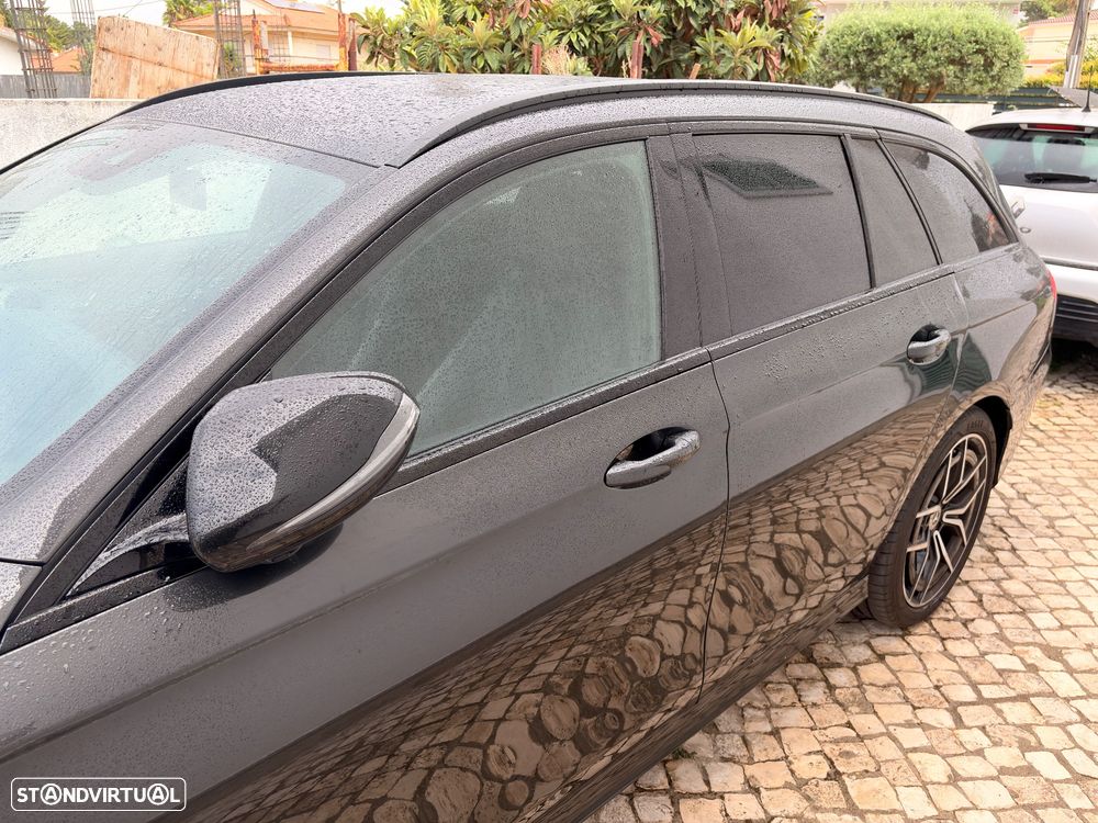 Mercedes-Benz E 220 d AMG Line 7L - 3