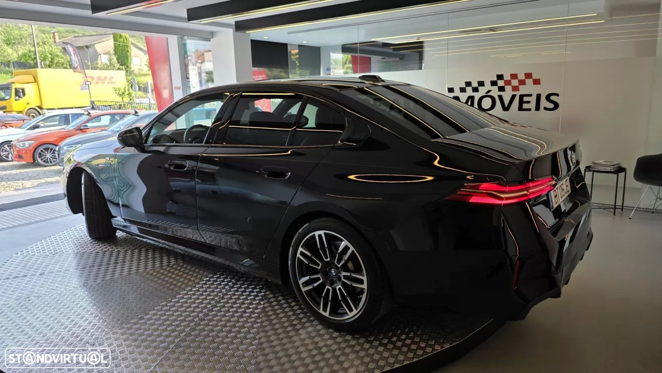BMW 530 e Pack Desportivo M Pro - 19