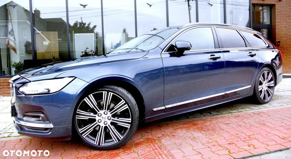 Volvo V90 D5 SCR AWD Momentum Pro - 34