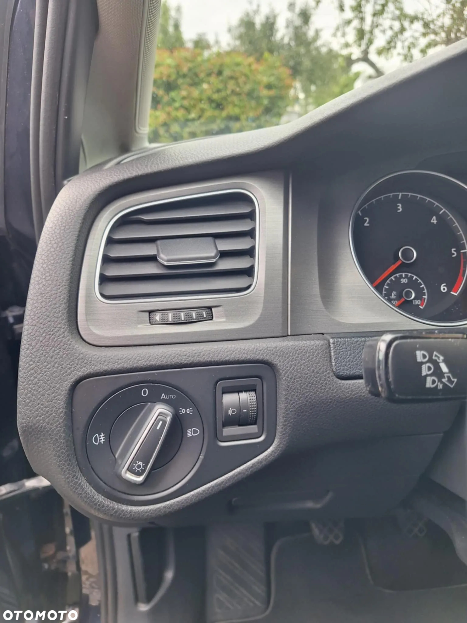 Volkswagen Golf - 18