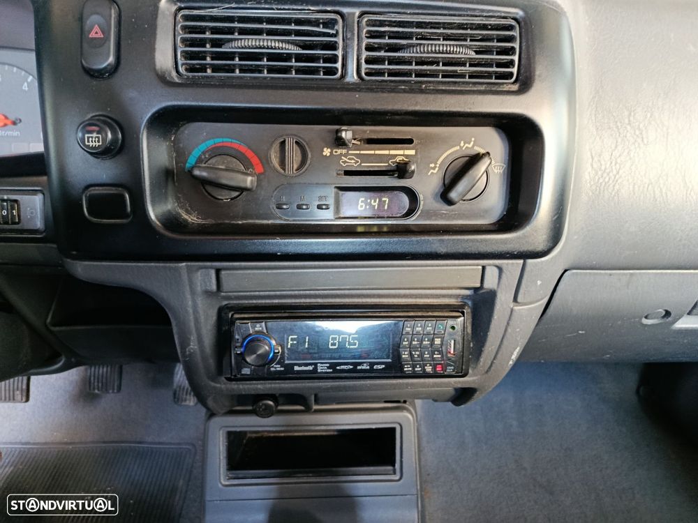 Mitsubishi L200 2.5 TD CD — fotografia 12