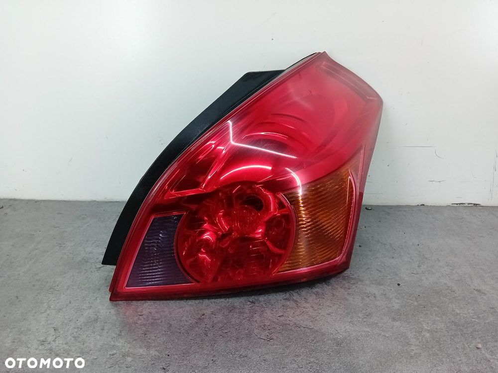 LAMPA TYLNA PRAWA KIA PRO CEE'D 009735-02  168040-02 HATCHBACK - 1