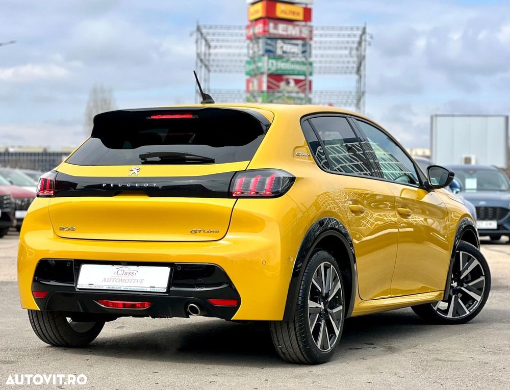 Peugeot 208 1.2 L PureTech STT EAT8 GT Line - 8