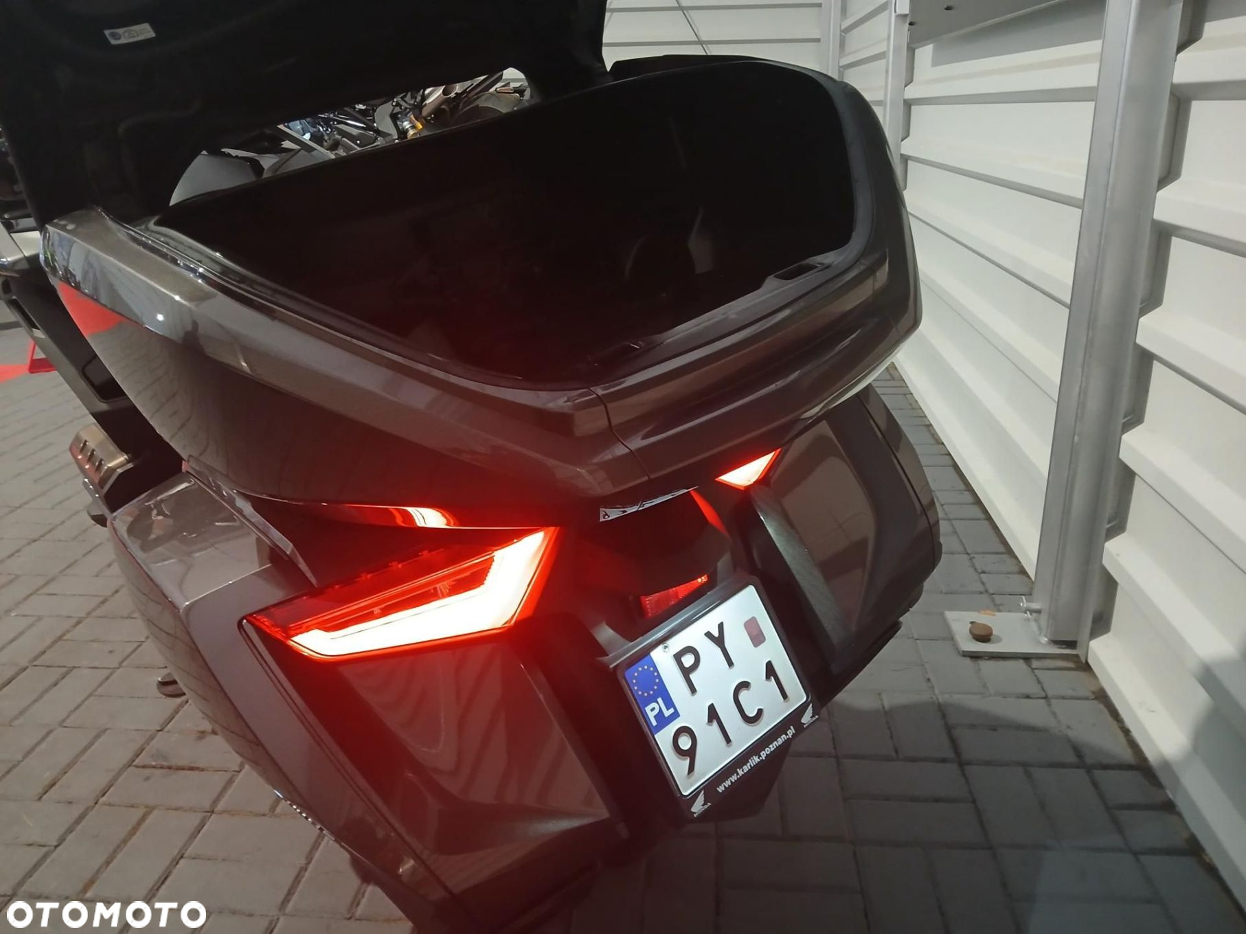 Honda GL - 16