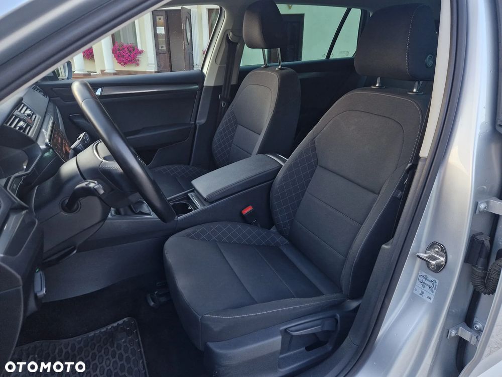 Skoda Superb 2.0 TDI SCR Ambition - 16