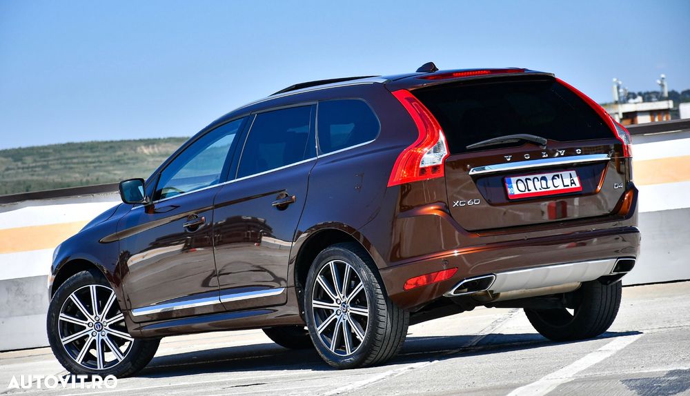 Volvo XC 60 D4 Geartronic Summum - 3