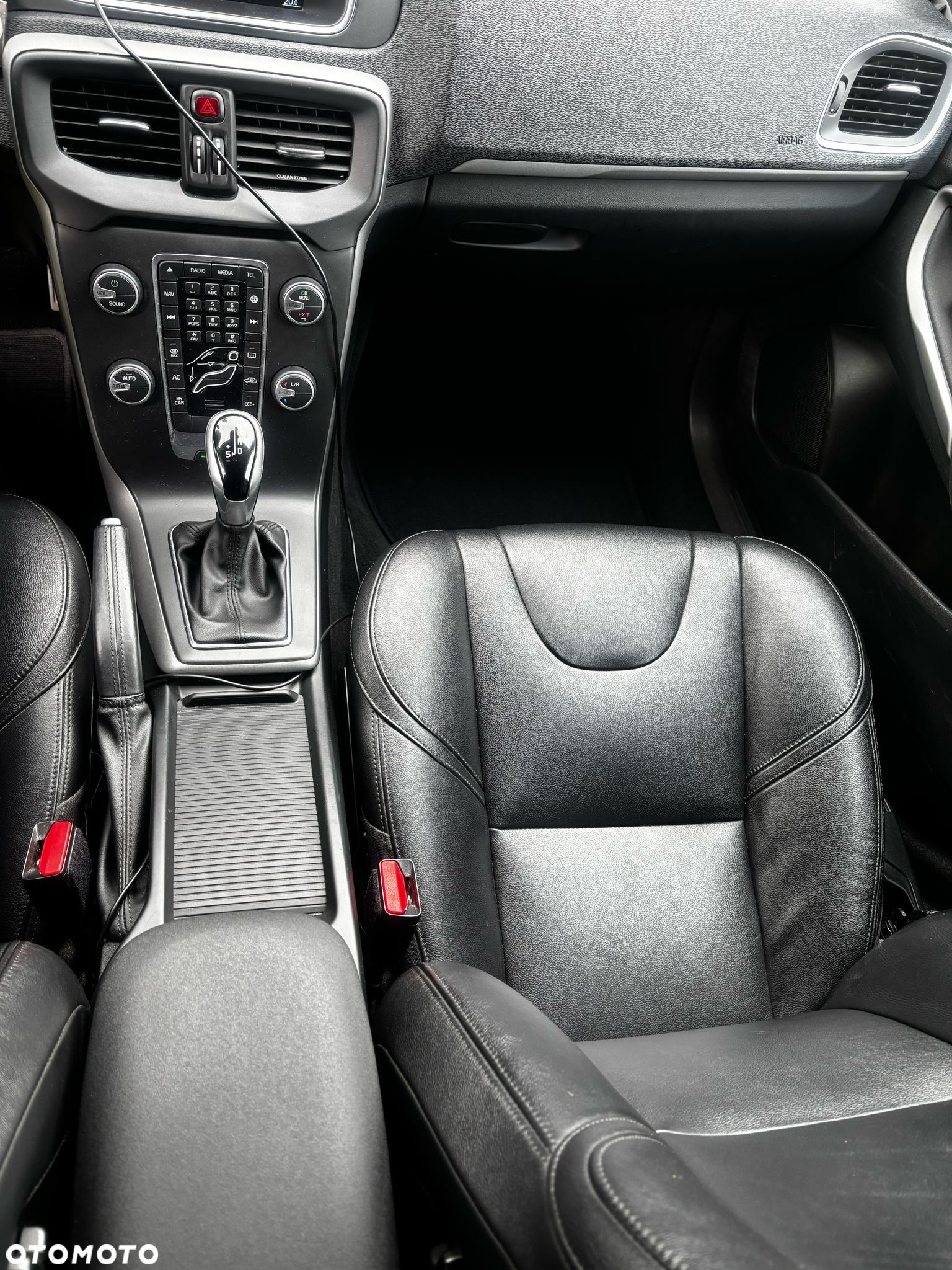 Volvo V40 D3 Drive-E Momentum - 16