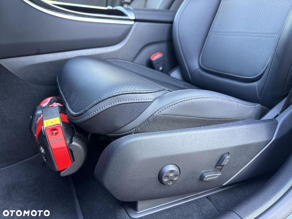 Mercedes-Benz GLC - 10