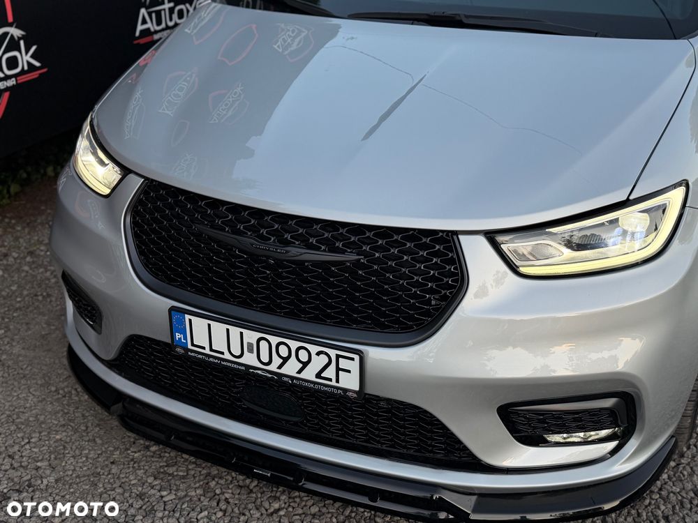 Chrysler Pacifica - 6